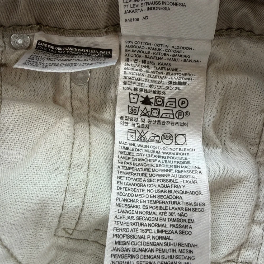 Levi's 541 Athletic Taper Khaki Tan Stretch Pants Mens 36x32 18181-0040